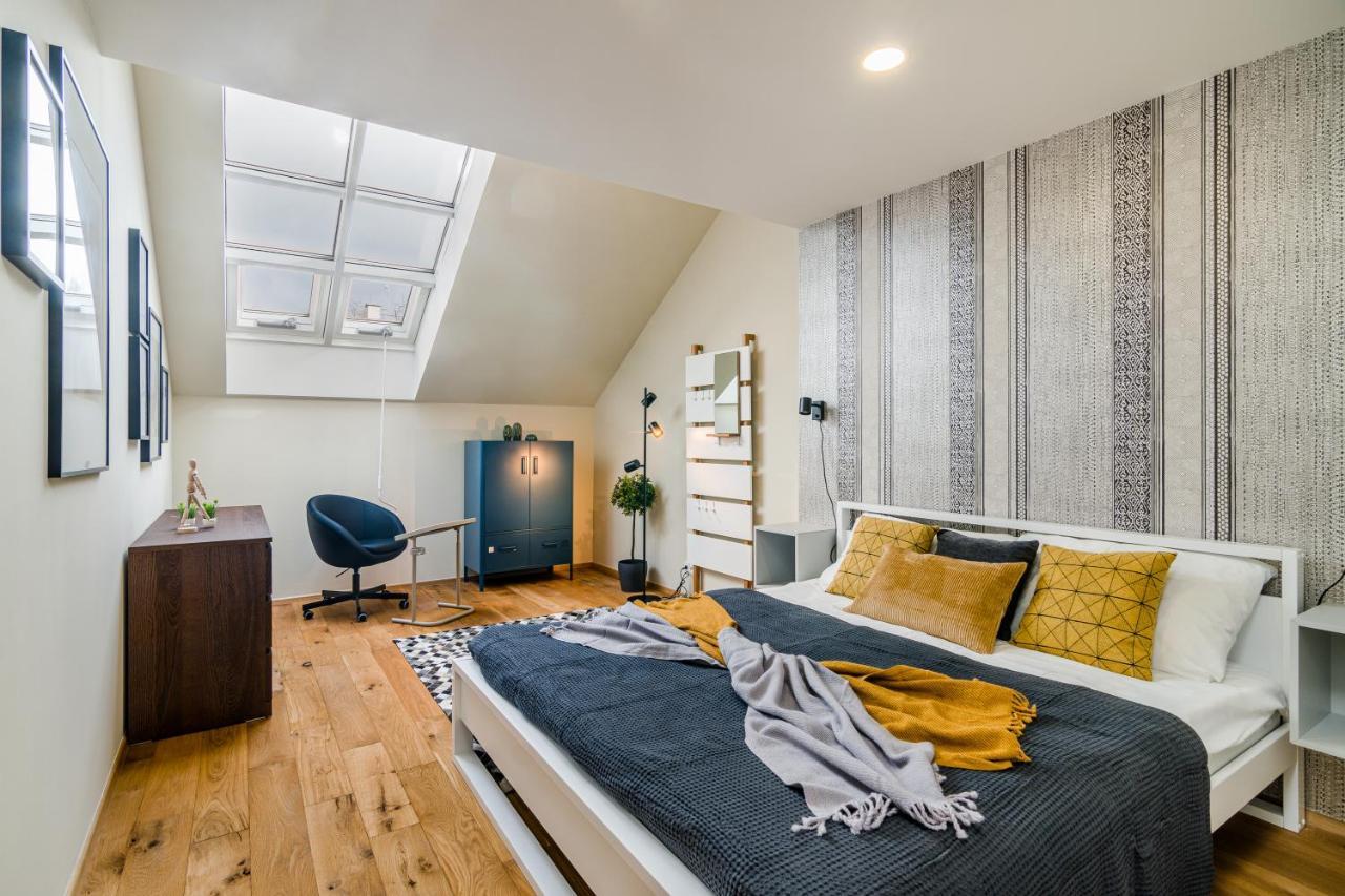 Ferienwohnung Prague Days - Premium Loft W Terrace - View - Netflix - Ac Exterior foto